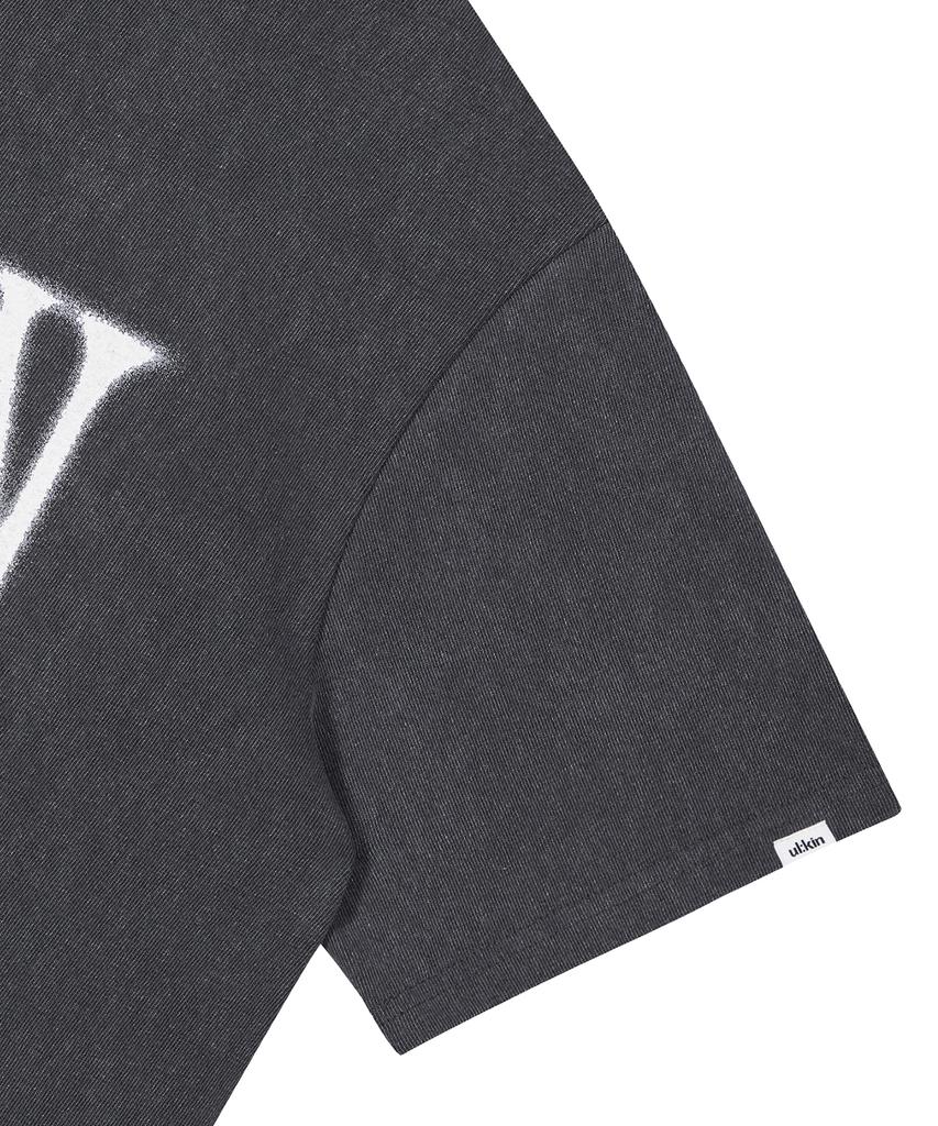 ULKIN Smudging Skull Graphic Short Sleeve T-Shirt_Charcoal