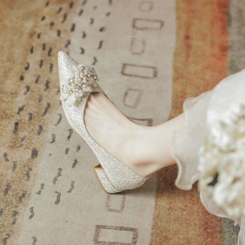 Pointed thick heel single shoes fairy with skirt 2025 niche Chinese style wedding dress Xiuhe two wear bridesmaid shoes not tired