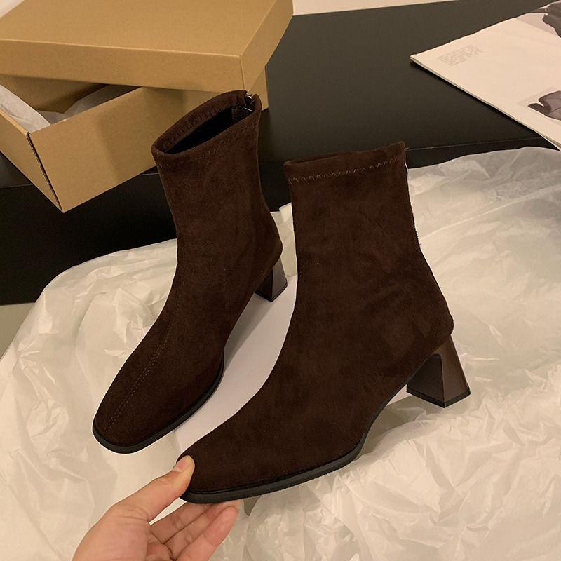 2025 Winter Women's French-Style High-Heeled Ankle Boots: Chunky Heel, Square Toe, Versatile, Fleece-Lined Fashion