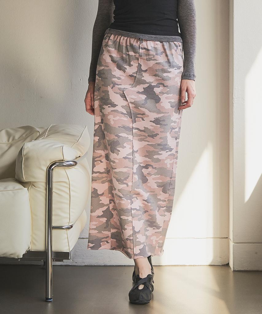 Iteoneolmomeonteu Camo Cut-Off Maxi Skirt_Pink