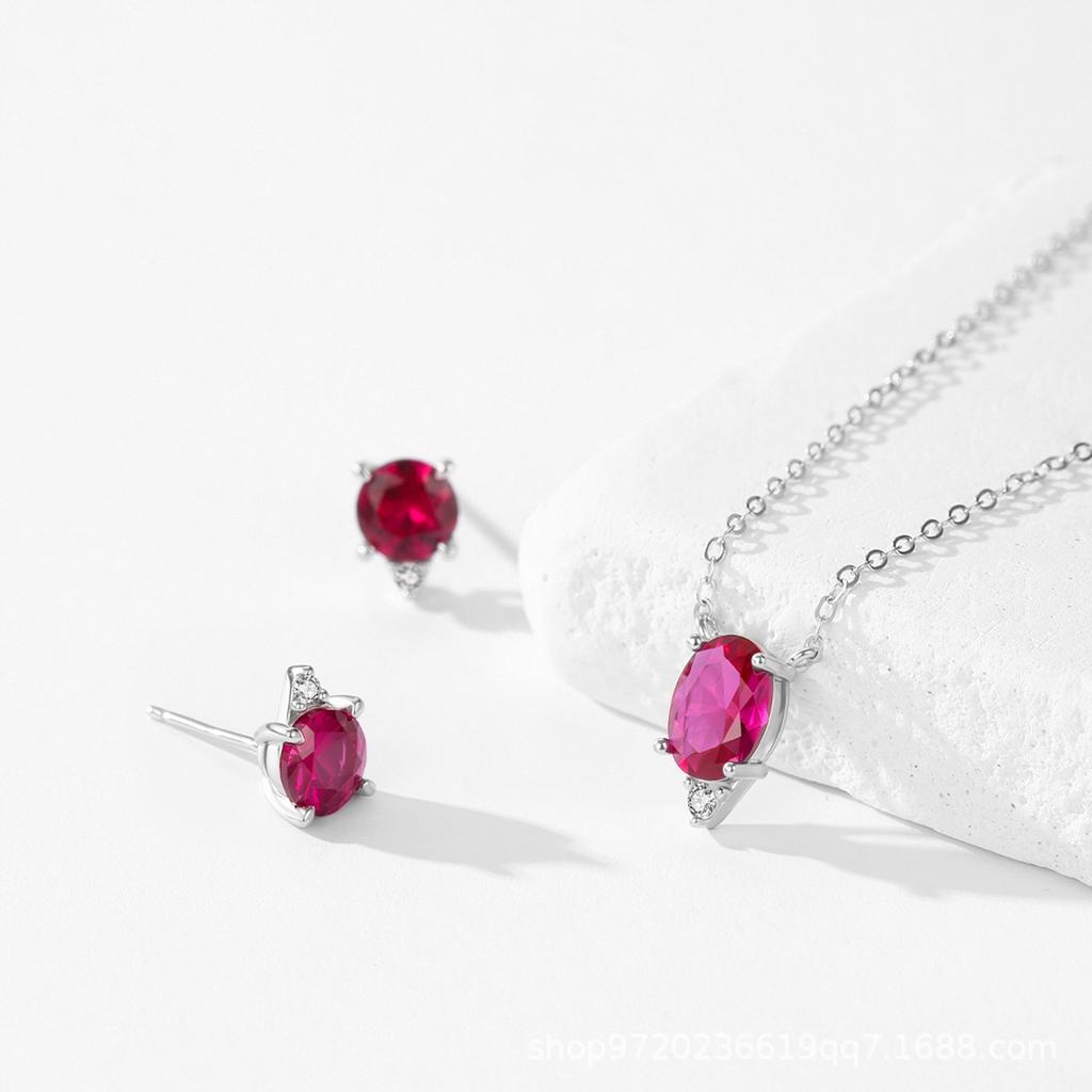 Simple Fashion Geometric Oval Zircon Clavicle Chain 925 Sterling Silver Simulated Ruby Pendant Necklace for Wedding Parties