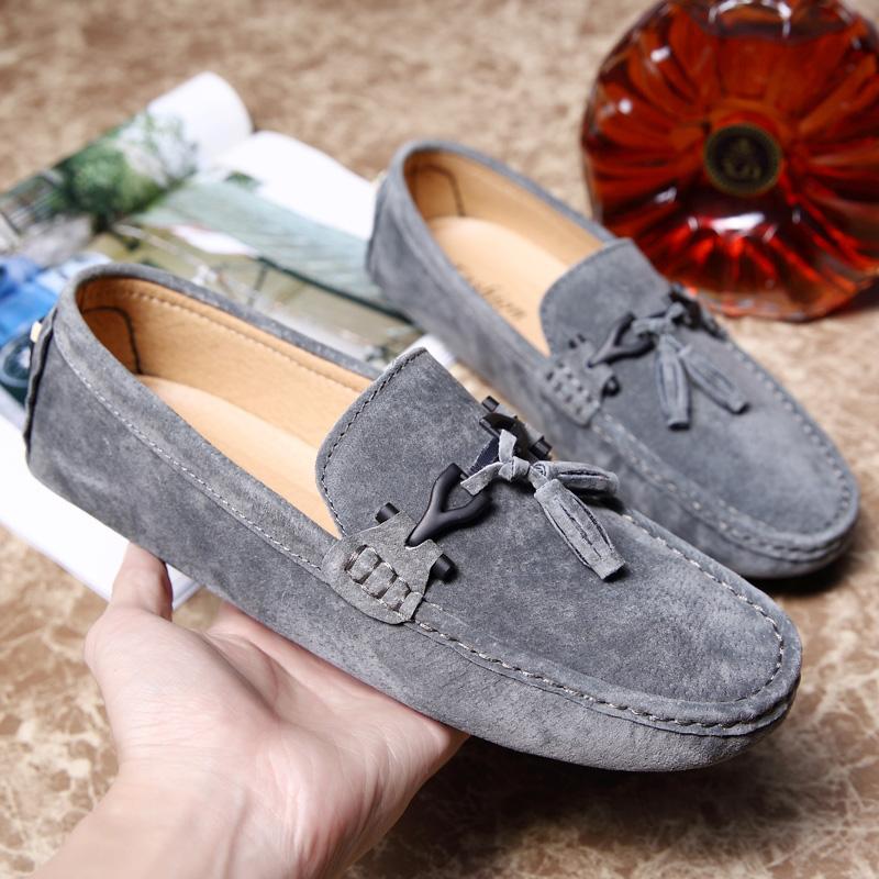 Fashion New Mens Loafers Comfortable Suede Shoes Men Leather Wedding Loafers Moccasins British Style Non-Slip Retro Driving Shoes Brogue