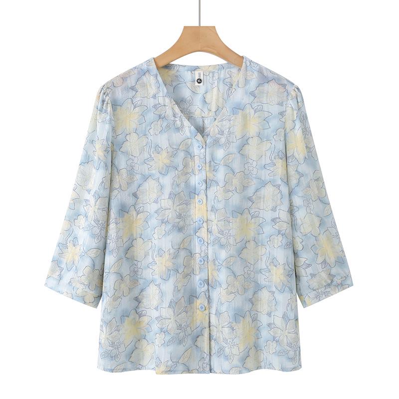 

Fashionable Floral Print Blouse for Stylish Grandmas - Plus Size, Loose Fit, Summer Three-Quarter Sleeves XL (for 95-110 jin)