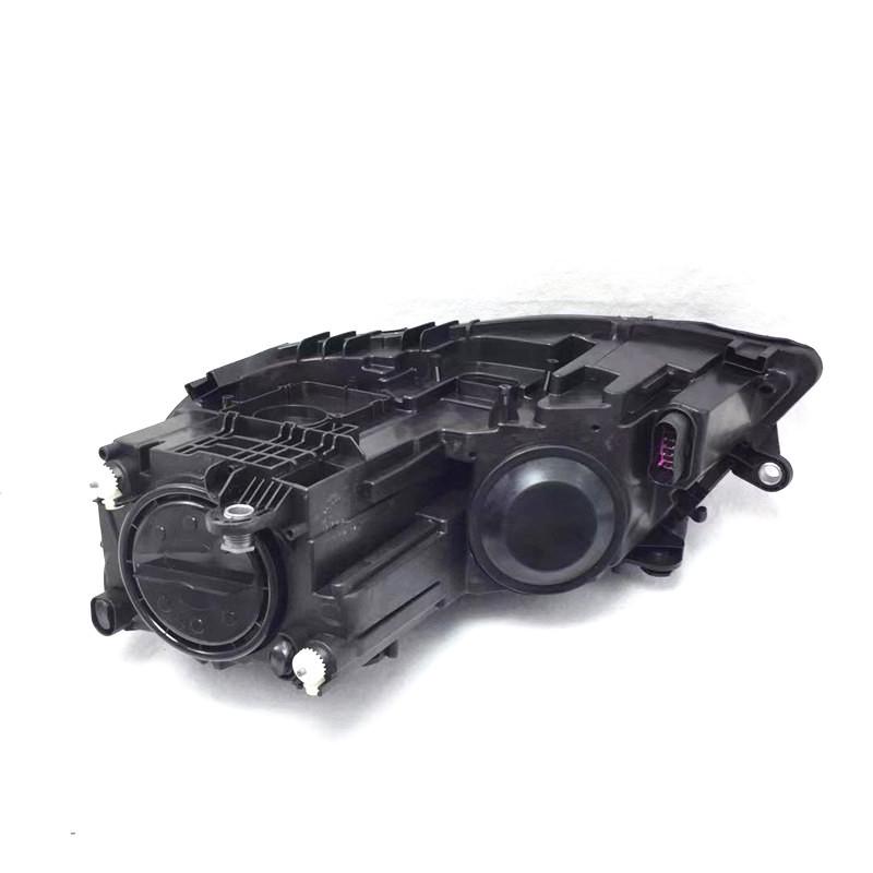 Compatible with 2015-2018 VW Sagitar 280: High Configuration Front Headlight Assembly with Light Strip Lens.