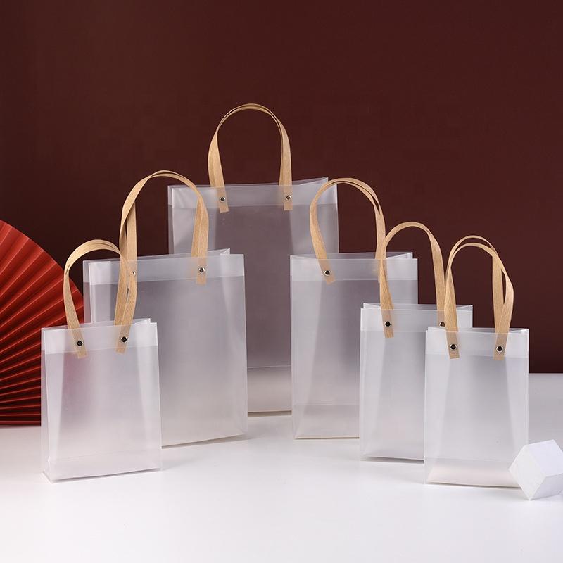 CSMD Chinese Manufacturers Cheap Price Wholesale Cheap Price Frosted Pvc Material Plastic Gift Bag 0.3mm&vertical 13x15x6cm