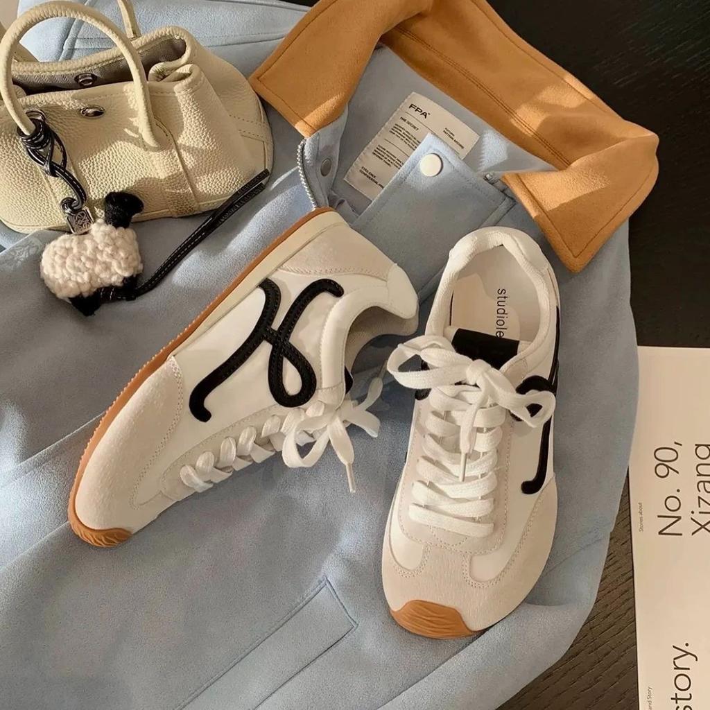 Retro flat-bottomed German training shoes for women's 2025 autumn new big-headed ugly cute asymmetrical lace-up sports and leisure Forrest Gump shoes