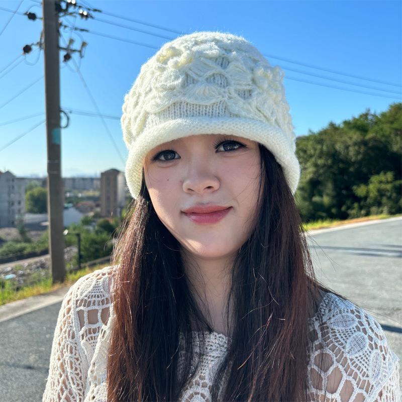 Handmade crochet double-layer thermal bald hat autumn and winter thickened hat women's new ethnic style knitted wool stacking hat