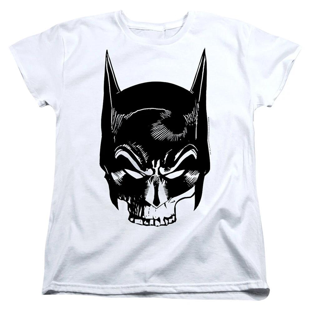 The Batman  Bat Skull  Women s T-Shirt M