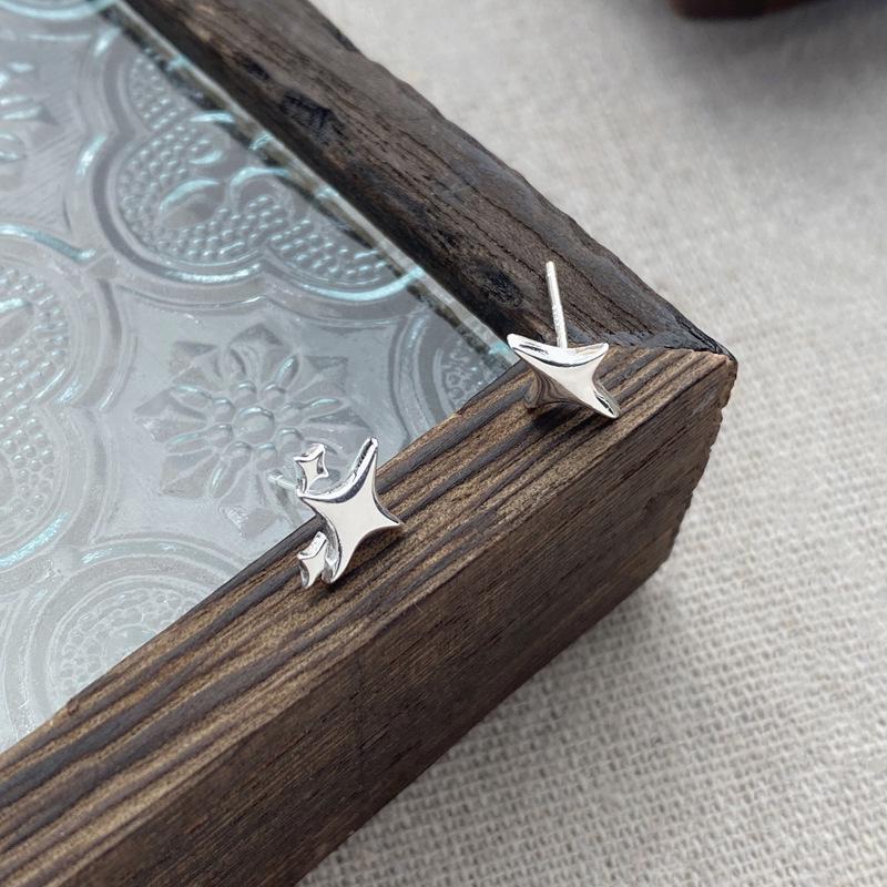S999 Sterling Silver Asymmetrical Four-Pointed Star Stud Earrings for Women | Simple, Versatile Sleep-In Earrings for Ear Care Pure Silver