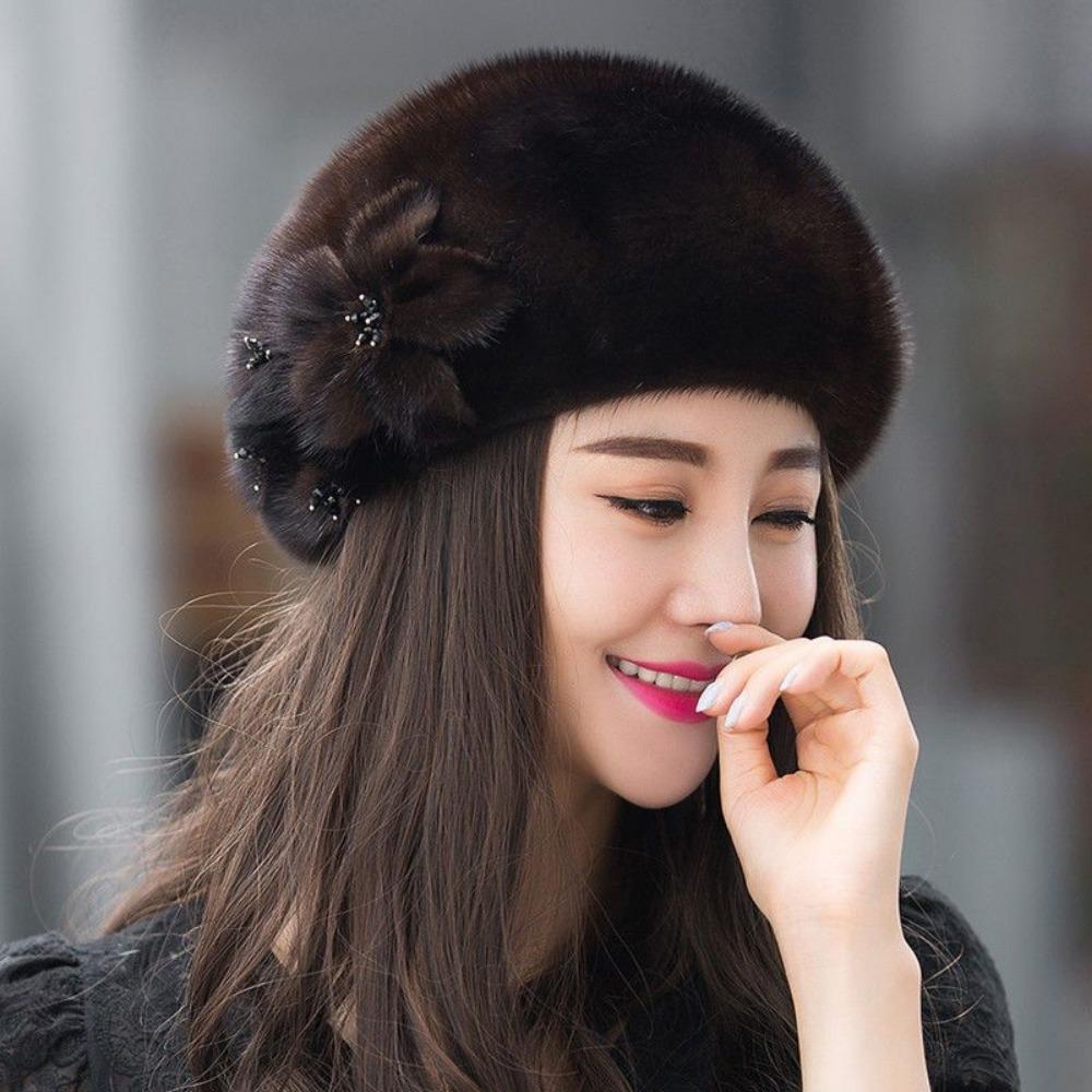 Women’s Hat High-end Hats Fashionable and Luxurious Hats Warm Ear Protection Hats for Middle-aged and Elderly People