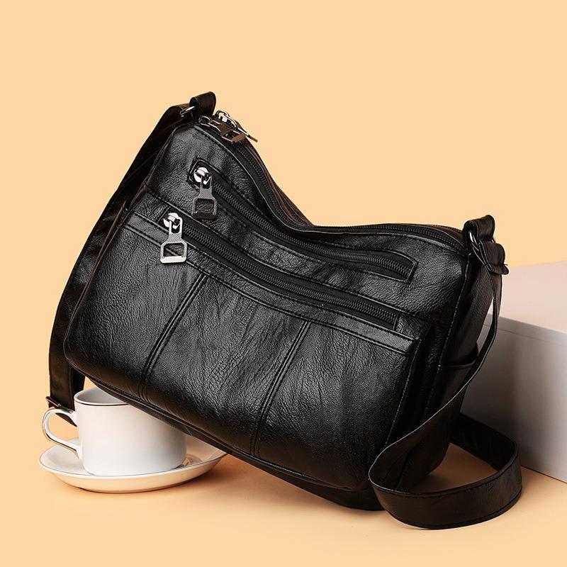 New fashion shoulder bag simple trend mother bag commuter messenger bag tide