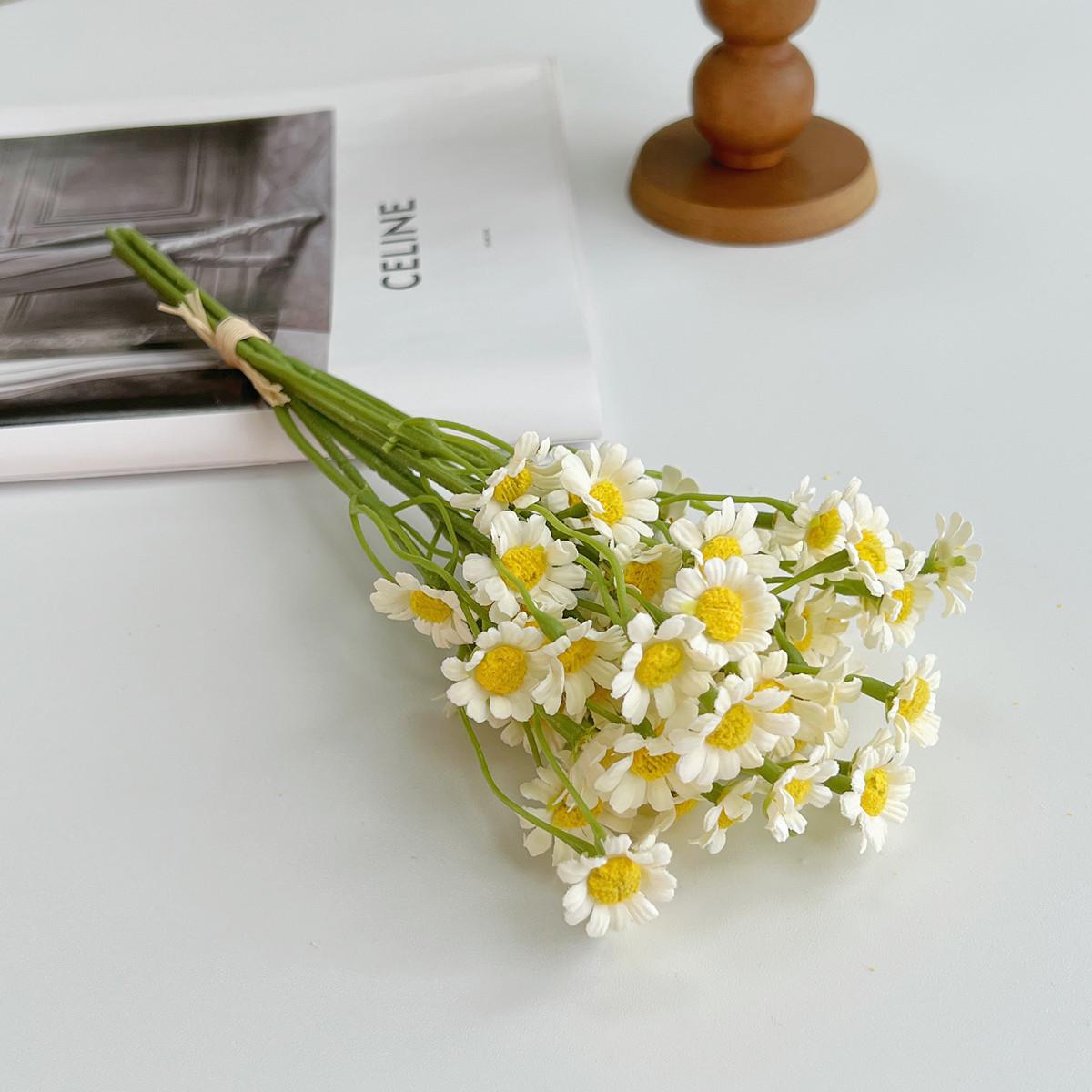 

Букет искусственных цветов ромашки и маргаритки для украшения дома и стола