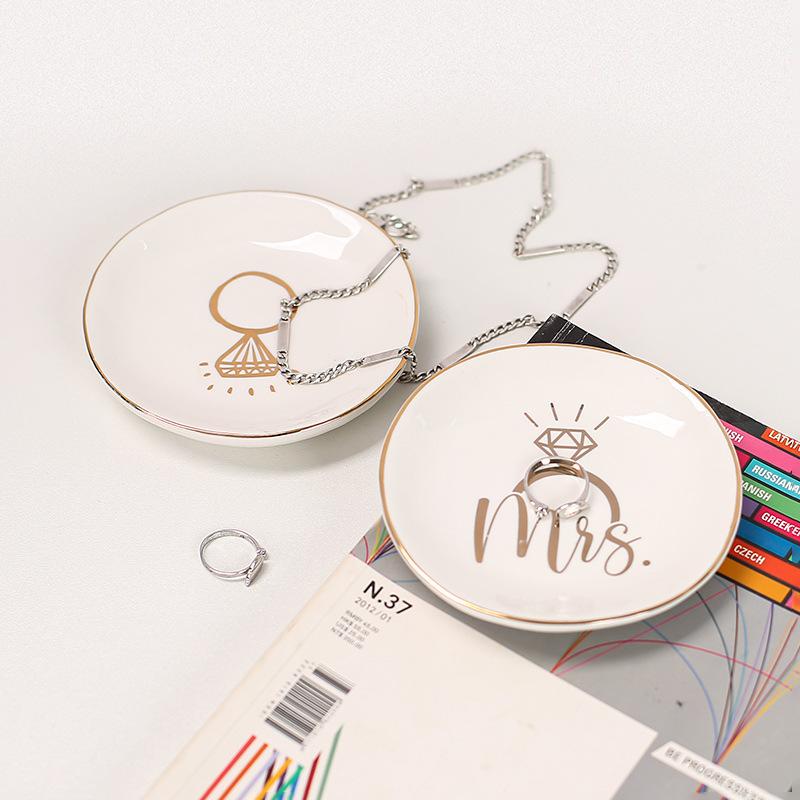 Irregular Round Ceramic Jewelry Dish White Porcelain Ring Holder Organizer Trinket Tray for Bedroom Vanity Home Decor Gift