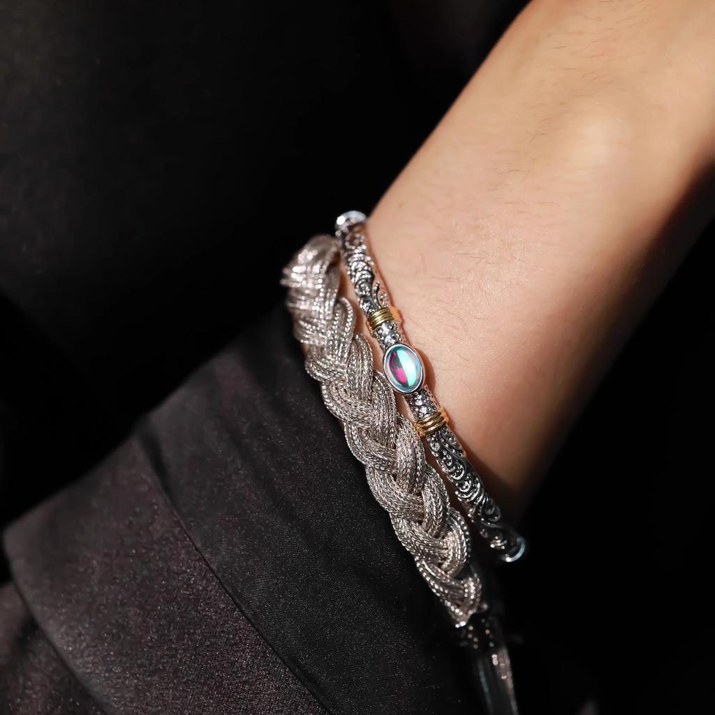 Tang Grass Pattern Moonstone Bracelet Retro Design Gold Hoop Pattern Open Bracelet Unisex