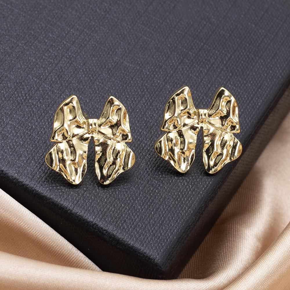 

Корейские минималистичные серьги-пусеты в виде бантиков из цинкового сплава для женщин золотой