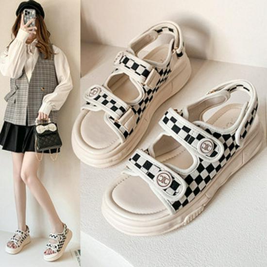 2025 Exklusive Koreanische Trendige Herren Sommer Strandsandalen