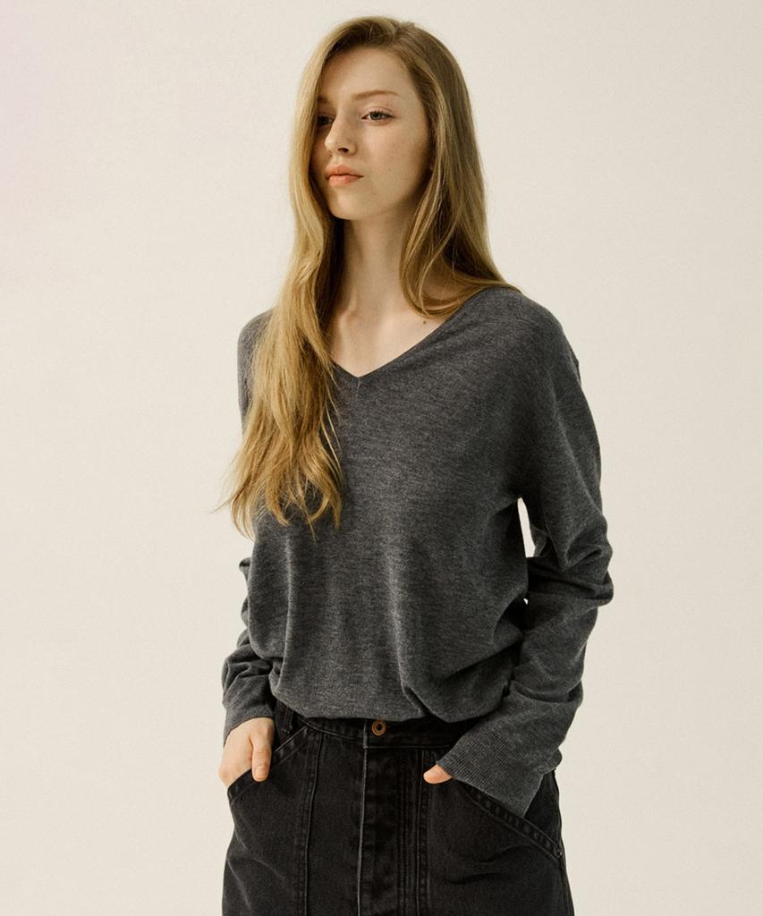 OATMEAL CAFE Timeless Essential V-Neck Knit - Gray