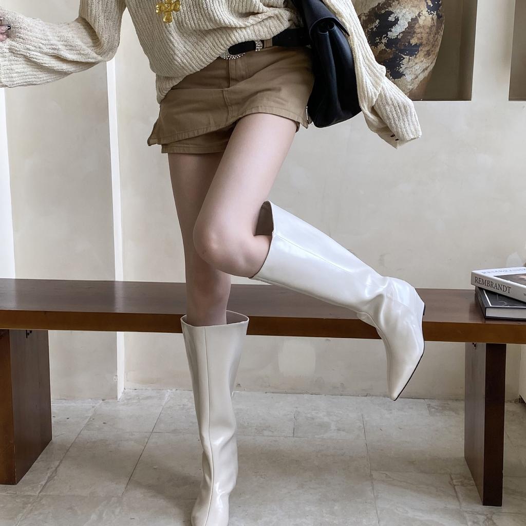 Autumn and winter new pointed wedge temperament thin French fashion sexy beautiful boots black apricot