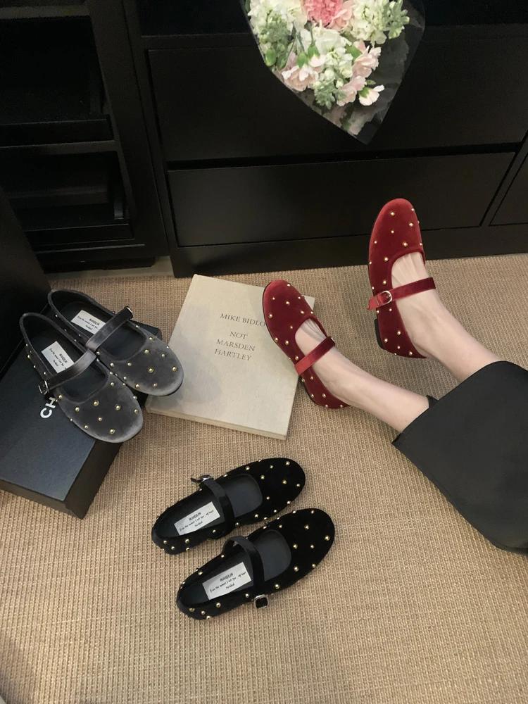 Fashion IPPEUM Red Velvet Ballet Flats Women Mary Janes Shoes 2025 New Round Toe Buckle Ballerina Shoes