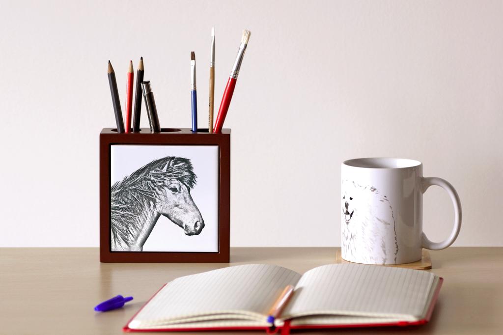 Icelandic Horse – Pen holder with a horse, desk organizer with a print | Art-Dog