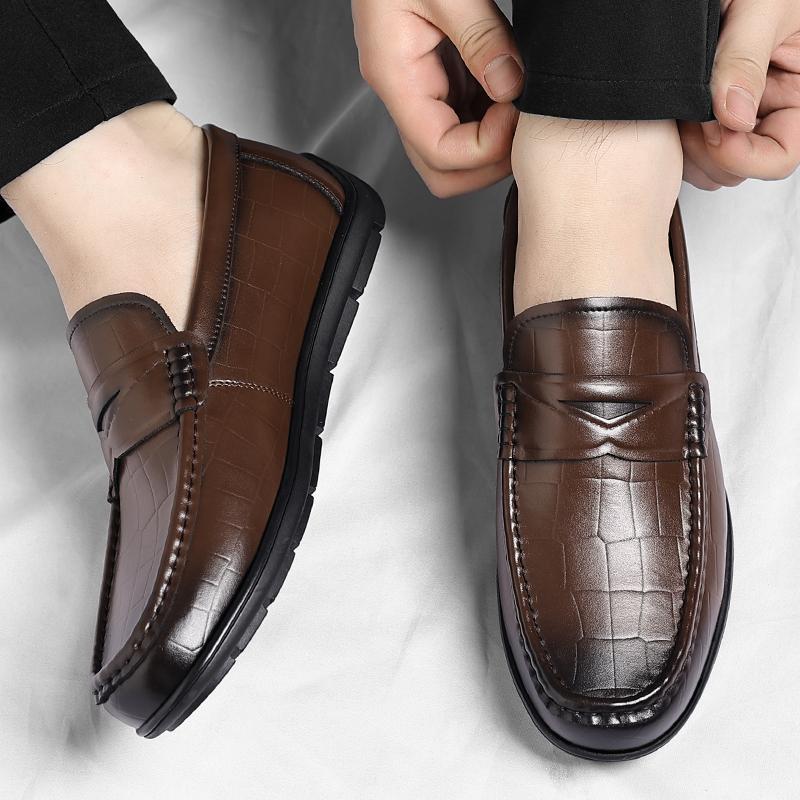 Fashion Mens Lazy Shoes Moccasins Fashion Man Casual Leather Shoes  Handmade Mens Driving Shoes Loafers Breathable Comfort Slip-on Flats