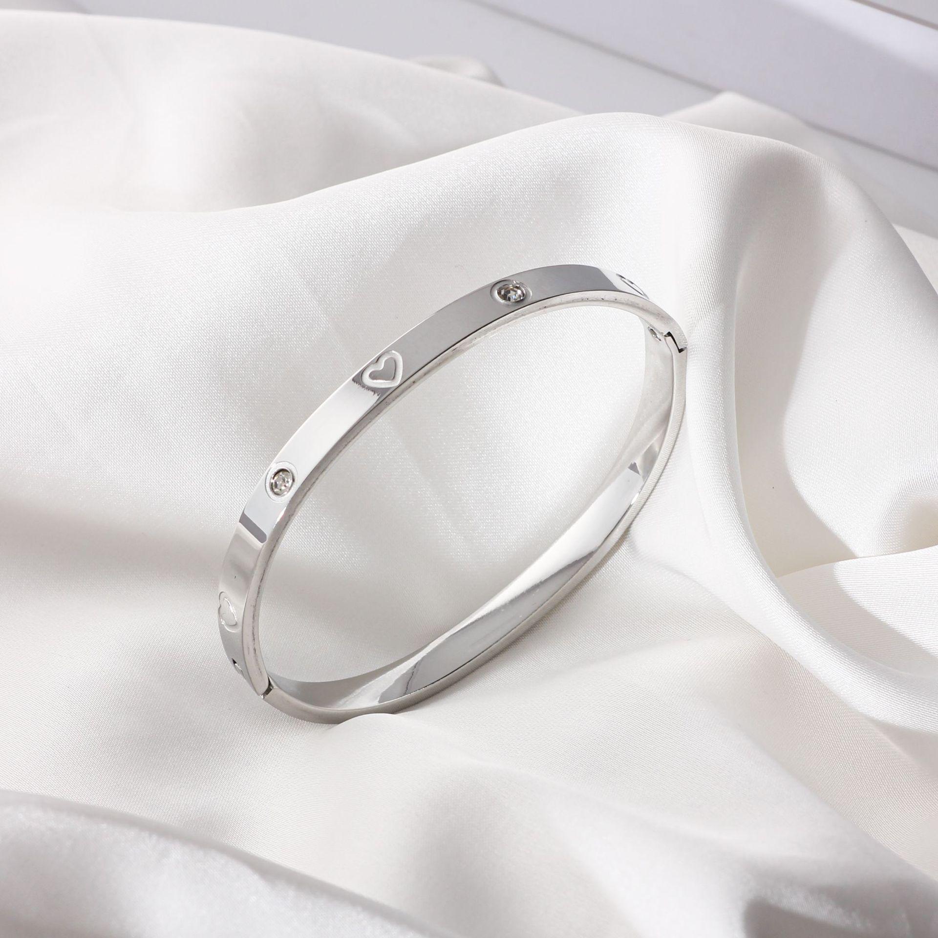 Colorfast Titanium Steel Heart-Shaped Diamond Bracelet & Minimalist Stainless Steel Bangle