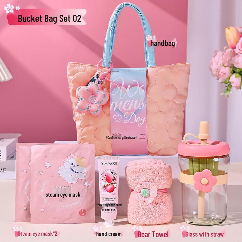 

Women s Day Essential Gift Set