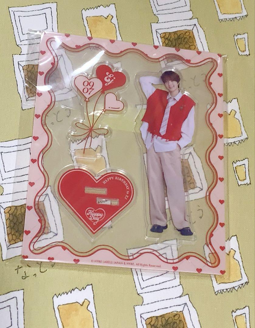 

[Б/У] &TEAM Акриловая подставка EJ Wiju Saengil