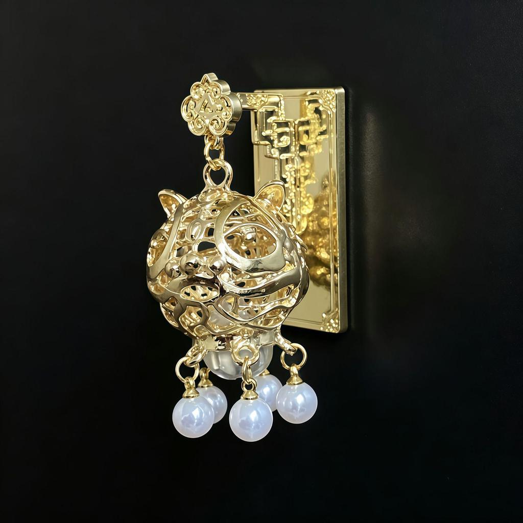 Ancient Style Luminous Lantern Refrigerator Magnet with Pavilion Tassel and Pearl Ornament