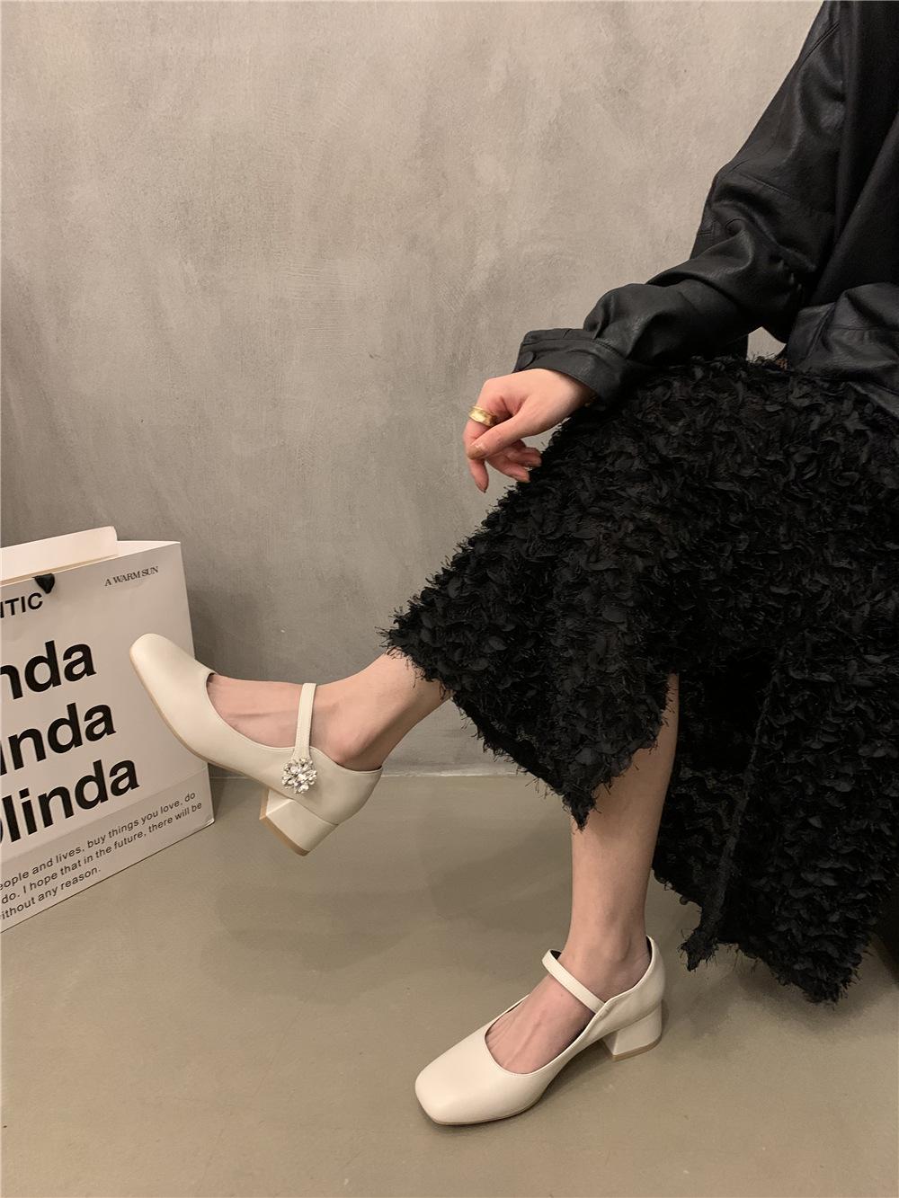 

Премиальные французские туфли-лодочки Мэри Джейн с горным хрусталем на высоком каблуке, черные туфли, универсальная женская обувь для осени и зимы, маленькие кожаные туфли 39