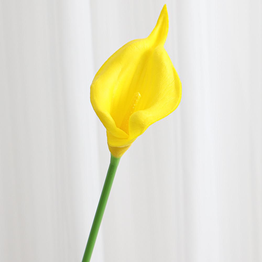 Calla Lily Artificial Wedding Bouquet - Home & Table Decor Flower Ornament