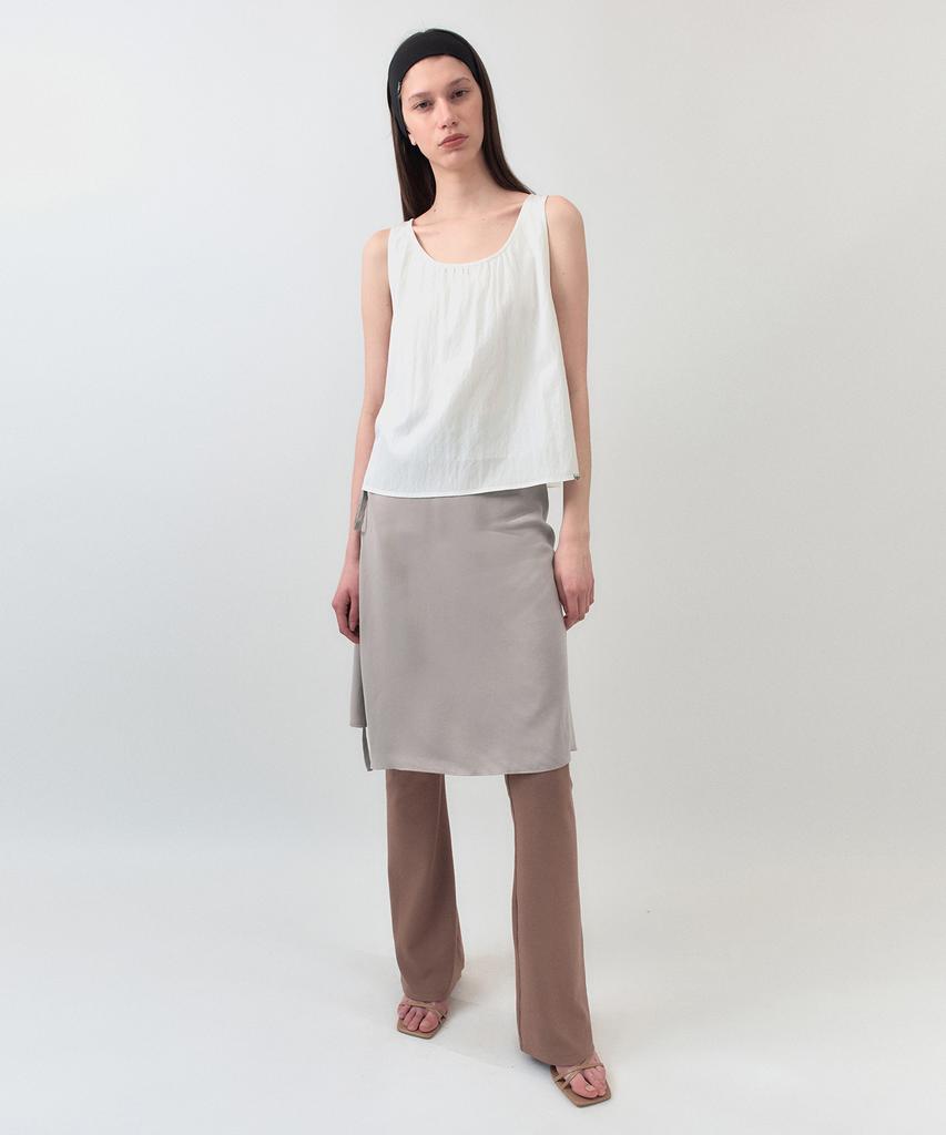 Simeteuligpeosenteu Shirring Sleeveless Top / White