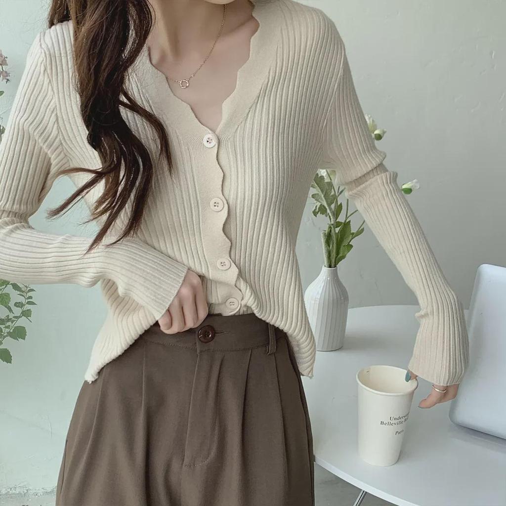 Autumn Korean V-Neck Slim Fit Core-Spun Yarn Cardigan Sweater for Women
