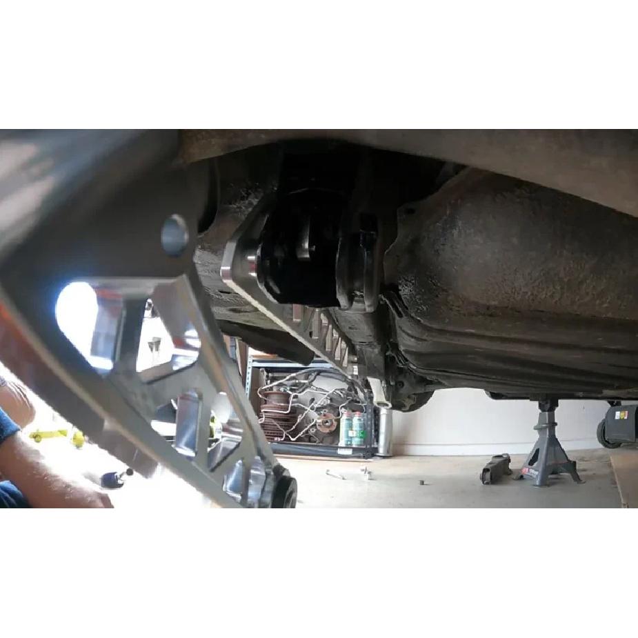 Silver Billet Machined Suspension Upgrade Kit For 92-95 Honda Civic EG Rear Lower Control Arms + Subframe Brace Billet