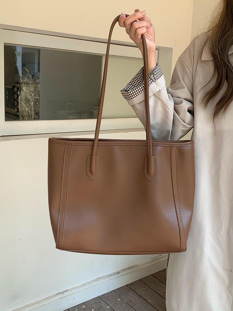 Retro 2025 Large Capacity Women's Tote Bag - Trendy Korean Style, Fashionable All-Match Shoulder Commuter Bag