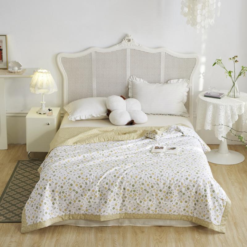 Fresh Floral Summer Quilt 100% Cotton Botanical Flower Pattern Soft Lightweight Quilted Quilt Home Travel Multifunction Blanket