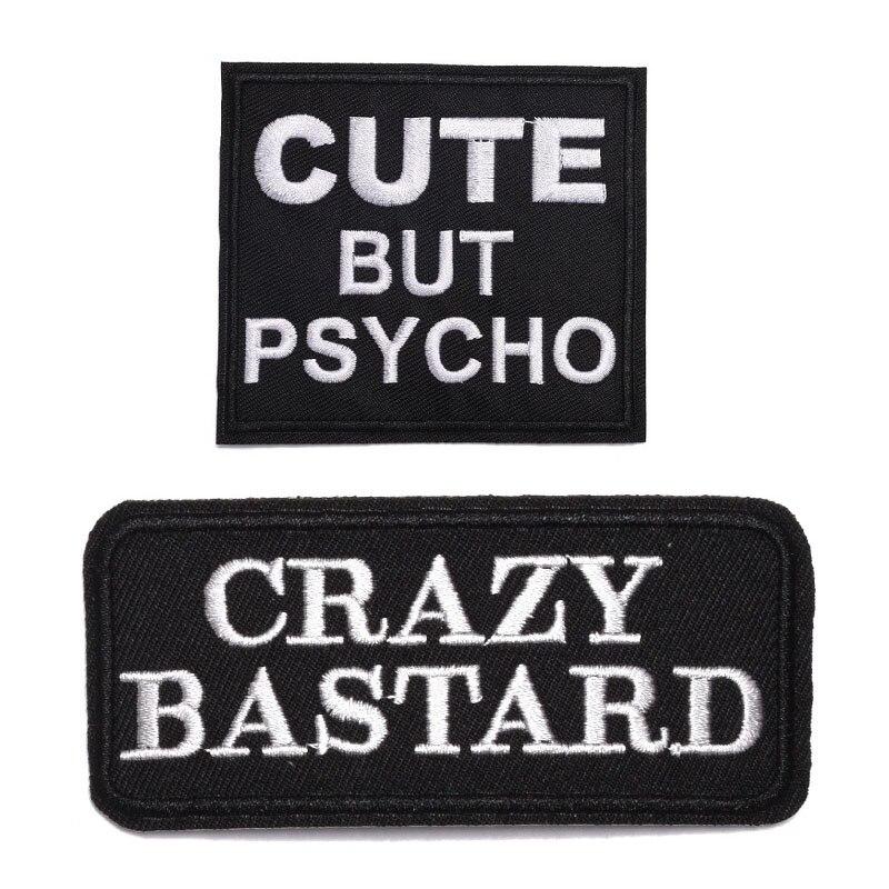 

Симпатичный, но психопат сумасшедший ублюдок патч цитаты слоган вышитый забавный нашивка значок аппликация для куртки джинсовые сумки