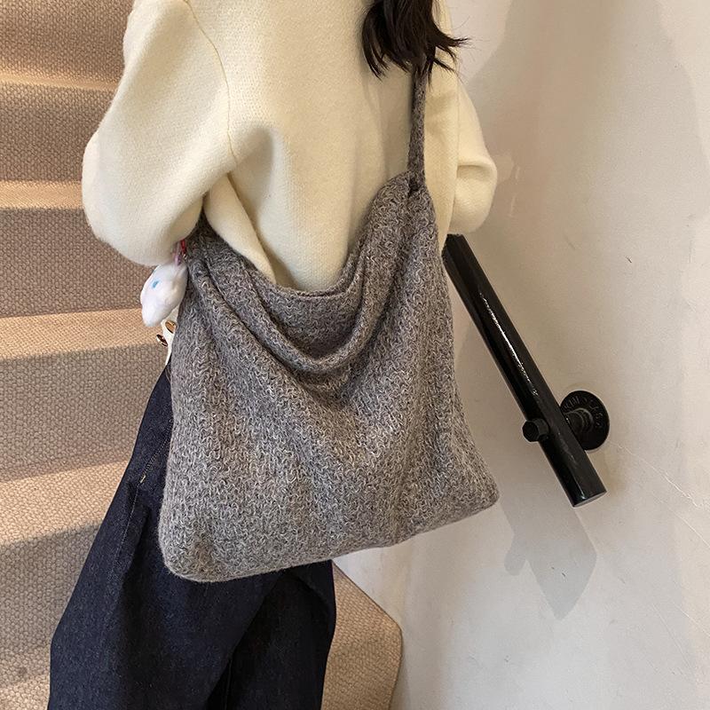 

Вовняна сумка-тоут жіноча 2025 нова трендова ретро модна сумка-відро повсякденна великої місткості сумка-месенджер 41*8*38 сірий колір