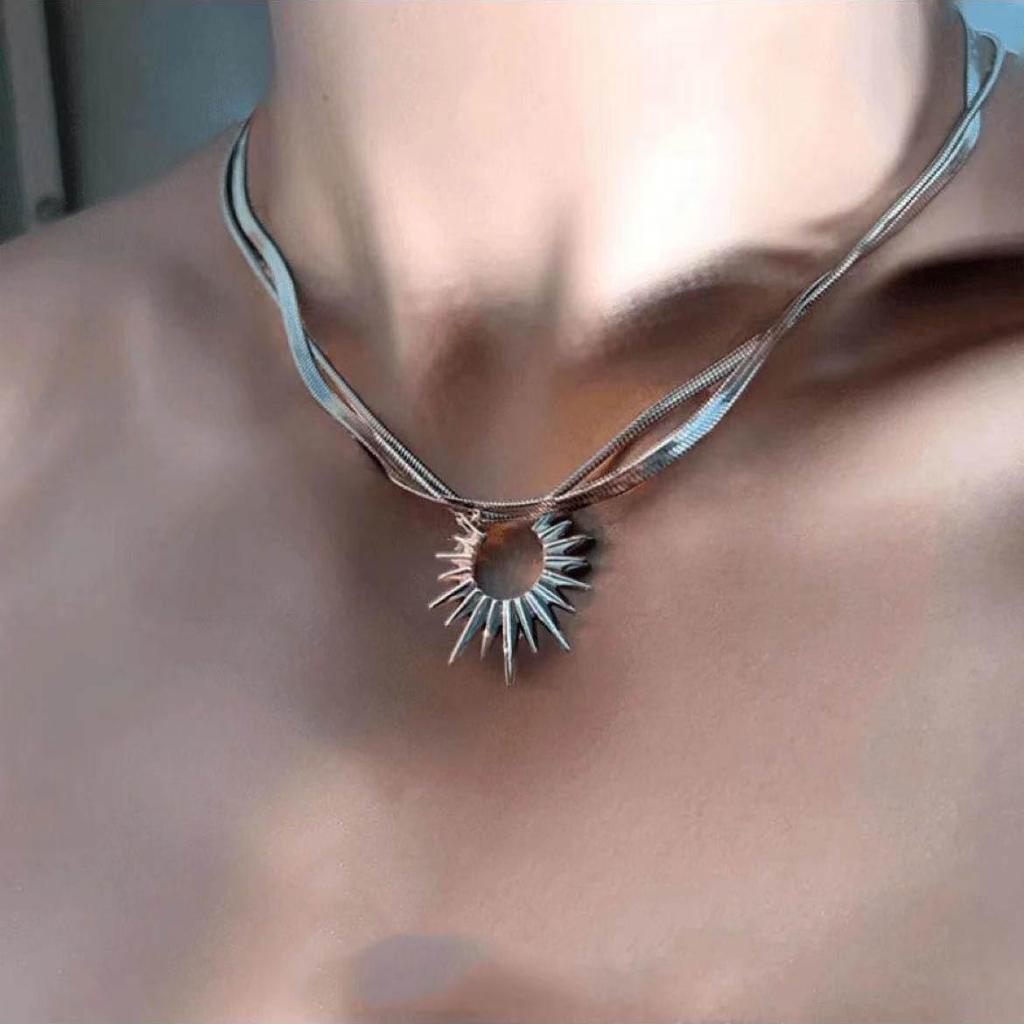 Punk Style Hip-Hop Choker Necklace for Men - High-End Clavicle Chain, Y2K Subculture Jewelry, Sweet & Cool Collar