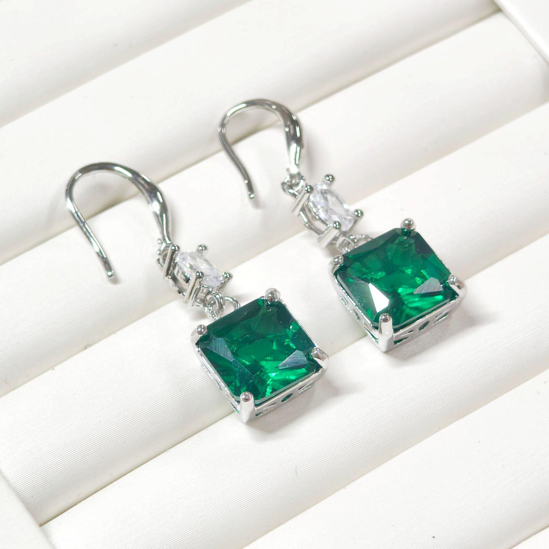 Gessen Jewelry European & American Paraiba Square Simulated Diamond Earrings - Minimalist Style