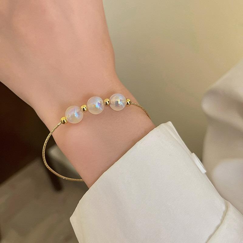 Bracelet Perle Irregulière Forme Spéciale Française Bracelet Femmes Niche Luxe Léger Exquis Doré Demi-Bracelet Bracelet Accessoires