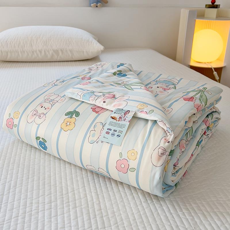 Soft Cotton Air-Conditioning Quilt: Smooth, Machine Washable Summer Blanket for Kids with Soybean Fiber