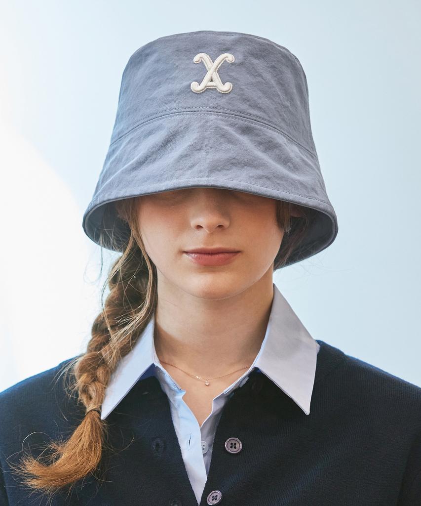 Bajal Va Curved 3D Logo Drop Bucket Hat Blue