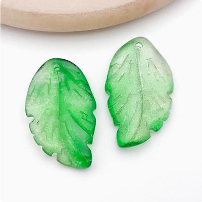 30 Stück Grüne Glasblattstücke