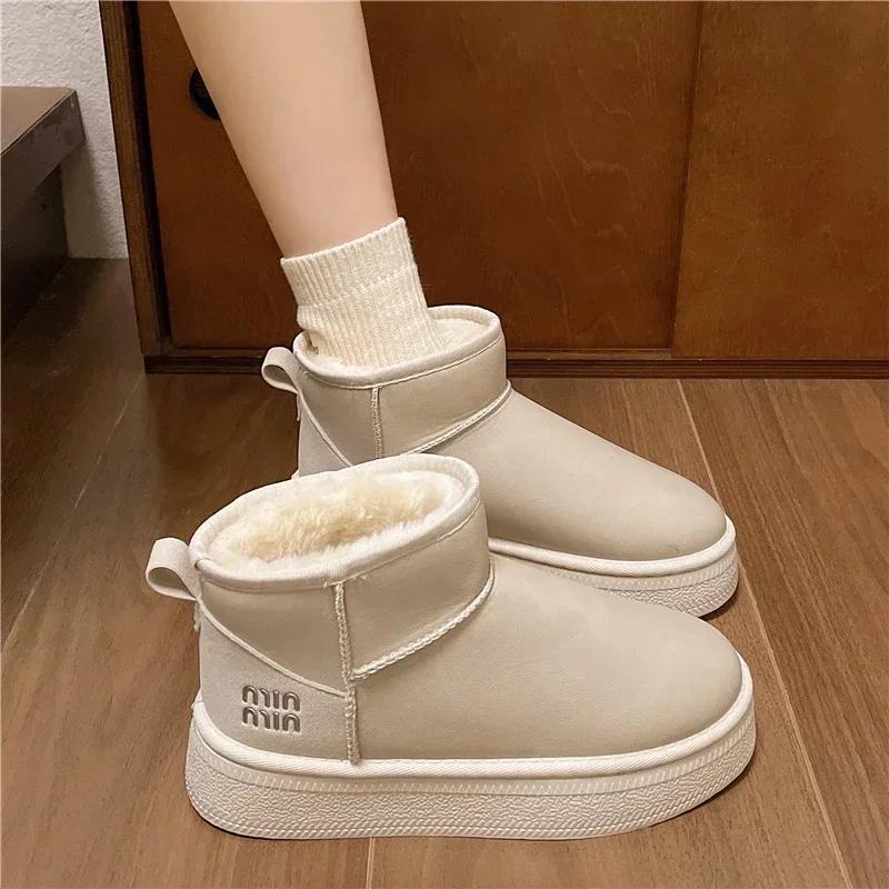 Women's Thick Sole Warm Snow Boots Wear-resistant Anti-slip Round Head Boots Women One Kick Breathable Suede Suede Leisure 2025
