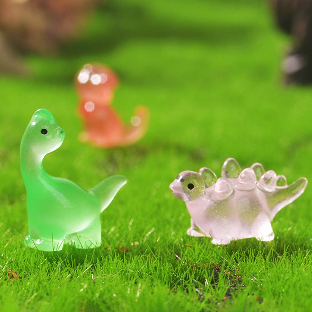 50 Stück Leuchtende Mini-Dinosaurier-Figur Leuchtende Klare Dino-Harzstatue Miniatur-Dinosaurier-Ornament Zuhause Büro Schreibtisch D