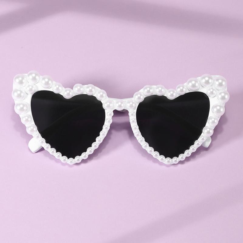 New In Luxury Fine Shimmering Love Pearl Sun Glasses Women Heart Glasses Casual Bling Sunglasses Lentes  Mujer