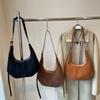 Popular retro style duffel bag for women this year  new large capacity relaxed travel crossbody bag
