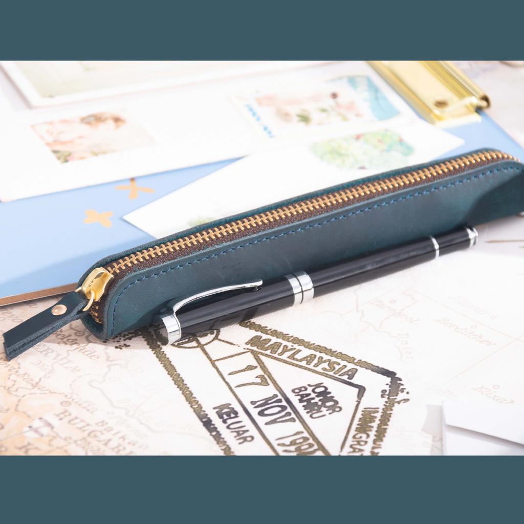2026 Retro Simple Cowhide Apple Stylus Protective Pen Cover Storage Bag Portable Leather Mini Pencil Case
