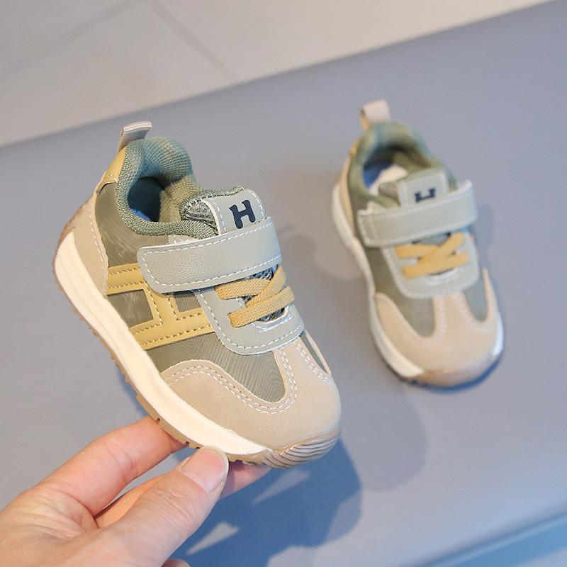 Boys' Sneakers Spring and Autumn Girls' Lightweight Leather Toddler Shoes Breathable Running Shoes for Children